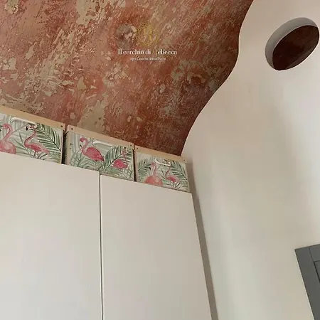 Rebecca's In Old Town Apartment